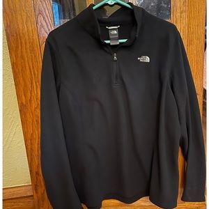 Women’s North Face 1/4 zip